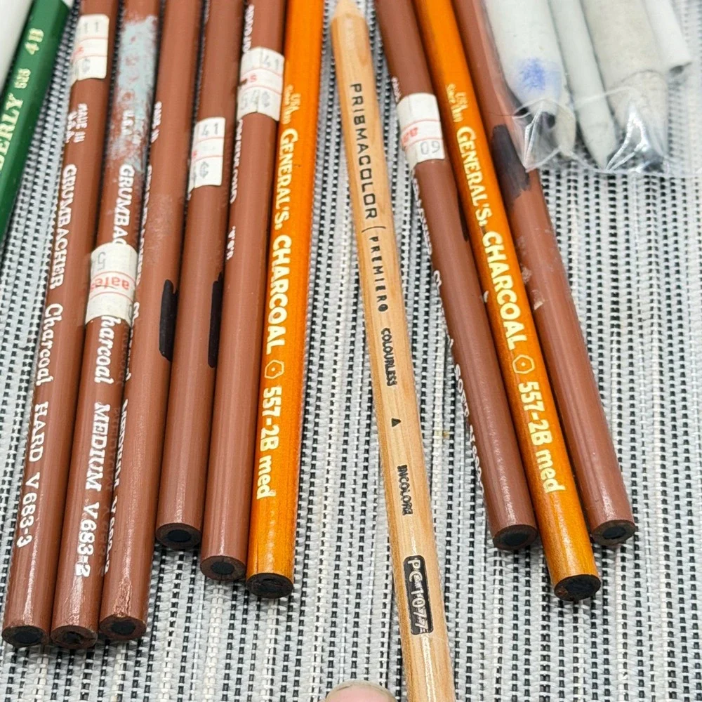Artist‎ Drawing Set Grumbacher General's Charcoal Faber-Castell Prismacolor Pens